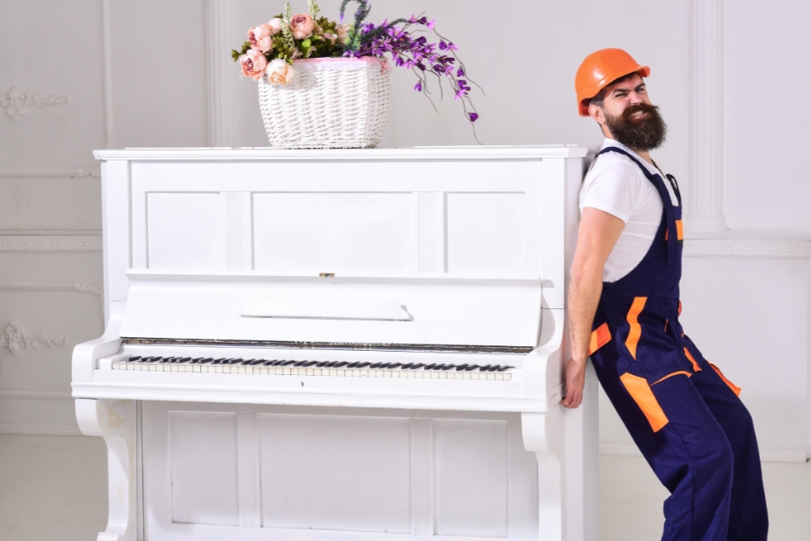 Przenoszenie pianina podczas przeprowadzki